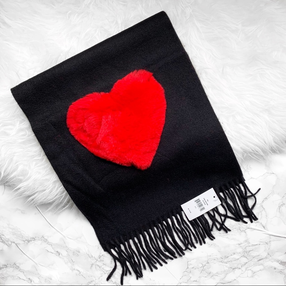 Renvy black scarf with heart detail NWT 